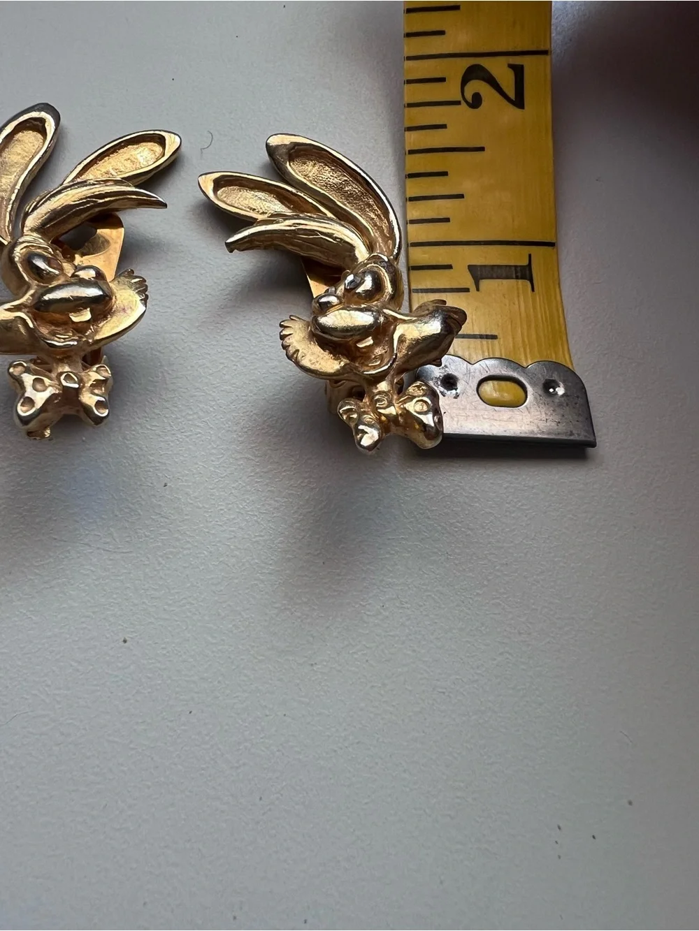 Vintage Wendy Gell Disney Amblin Gold Plated Roger Rabbit Brooch and Earrings